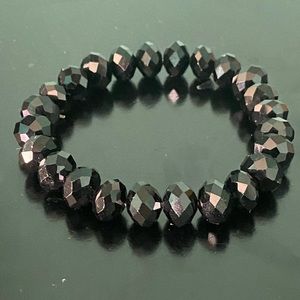 Black iridescent beaded bracelet
